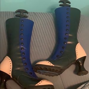 John Fluevog baby cakes size 9